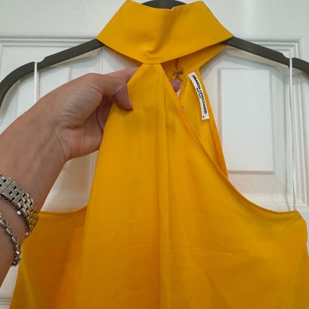 A1. Amanda Uprichard 100% Silk Halter Sleeveless Yellow Blouse - Picture 2 of 7